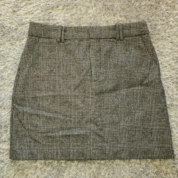 Frank and Oak Plaid Mini Skirt (M) - Picture 1 of 5